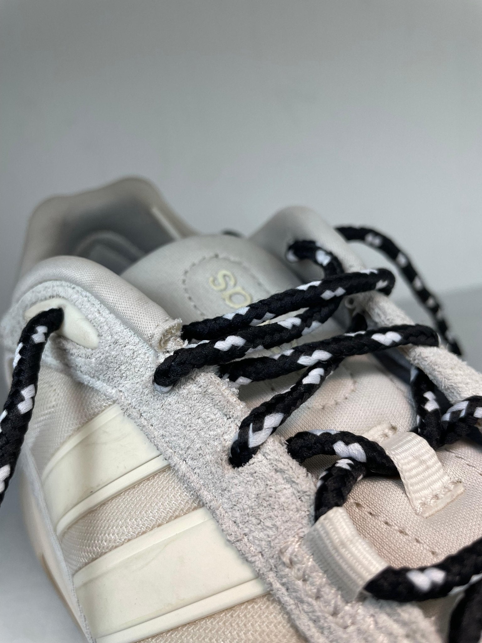 Black - White Twined - relaced