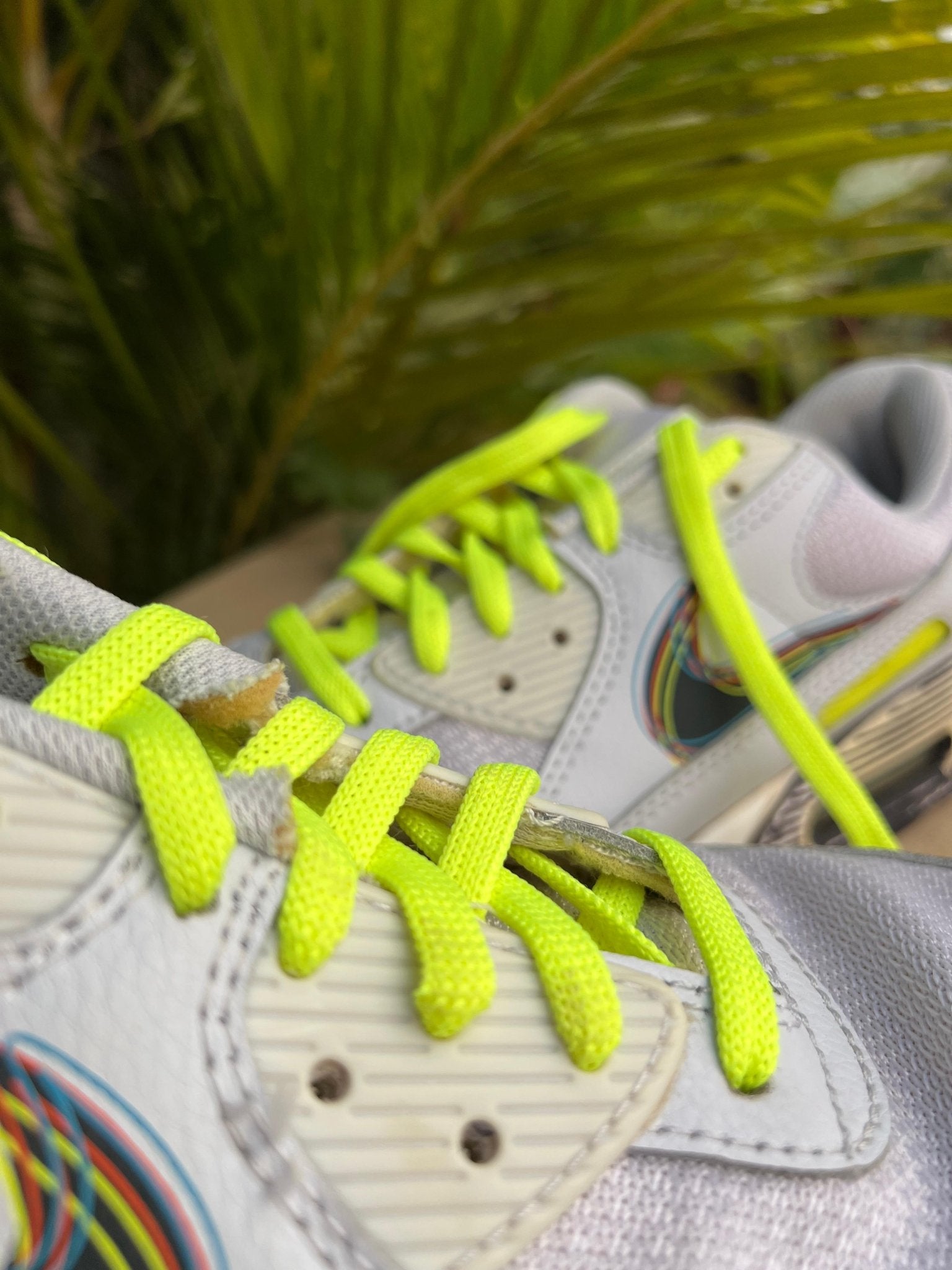 Yellow - neon - relaced